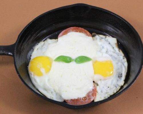 Eggs alla Caprese